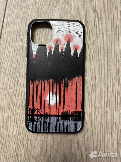 Чехол на iPhone 11 