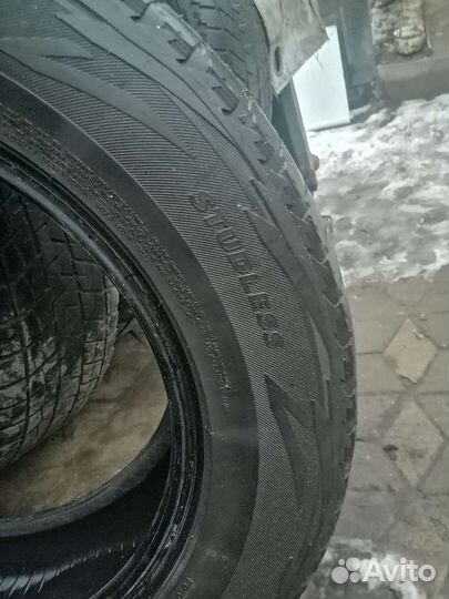 Bridgestone Blizzak DM-V1 215/65 R16 98P