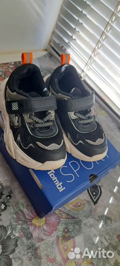 Кроссовки детские