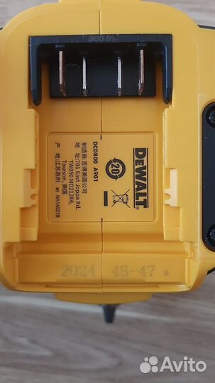 Шуруповерт Dewalt dcd 800