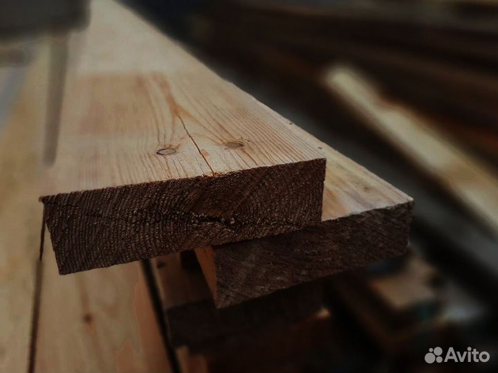 Сосновые доски, прочные и долговечные материалы для строительства