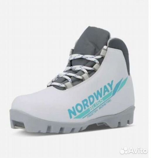 Лыжные ботинки детские 36 размер