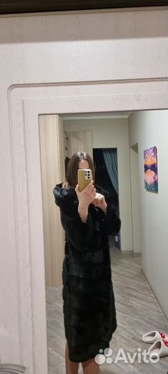 Шуба норковая 110 см черная. Почти новая