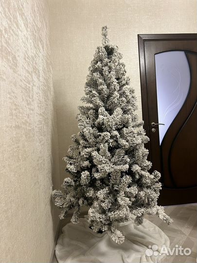 Елка новогодняя