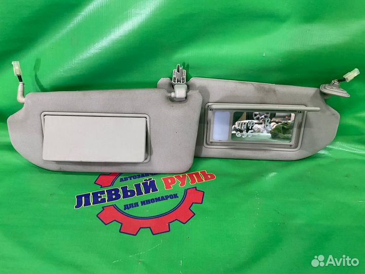 Infiniti G25,G35,G37 Козырек солнцезащитный лев пр