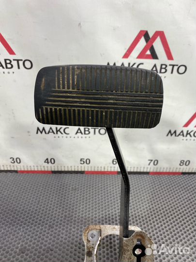 Б/У педаль тормоза Nissan Primera P12 QR20DE 2003