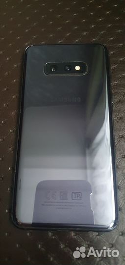 Samsung Galaxy S10e, 6/128 ГБ