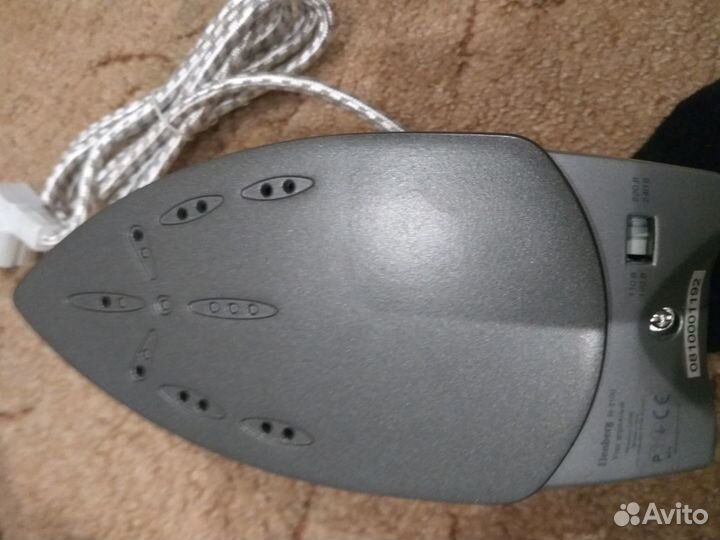 Утюг Elenberg SI 3100
