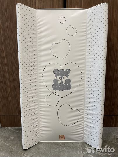 Пеленальная доска на кроватку