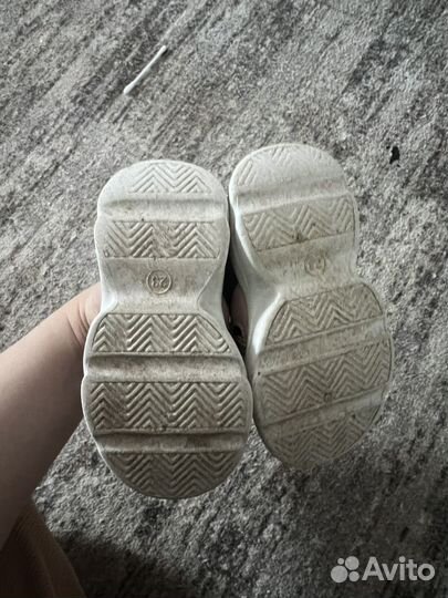 Кроссовки 23