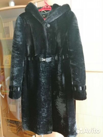Шуба мутоновая с капюшоном