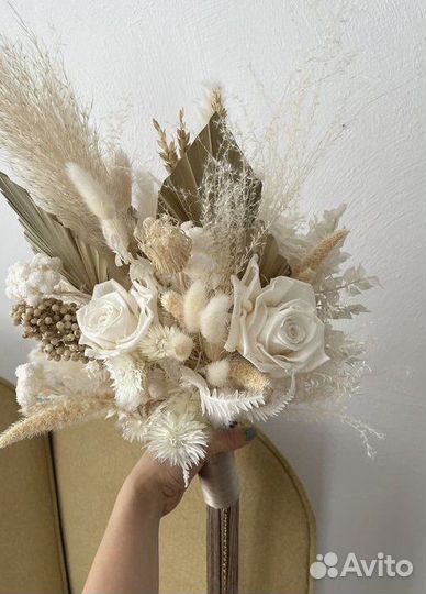 Букет невесты из живых цветов. Вежливые сотрудники