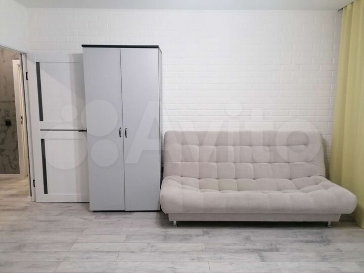 2-к. квартира, 50 м², 1/9 эт.