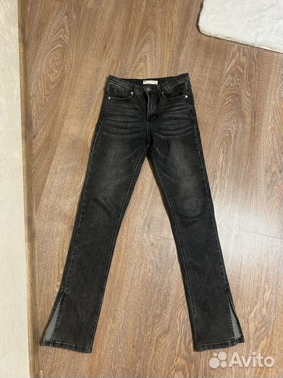 Джинсы женские