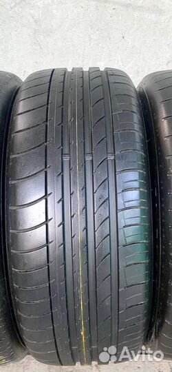Dunlop SP Sport Maxx GT 235/50 R18 97V