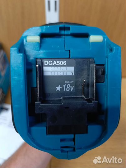 Угловая шлифмашина Makita DGA506Z Новая