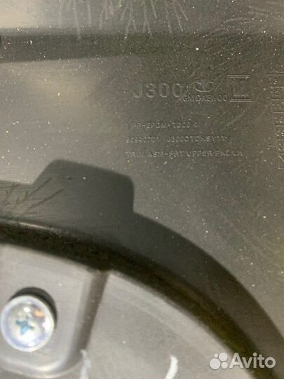 Обшивка двери передняя левая Chevrolet Cruze