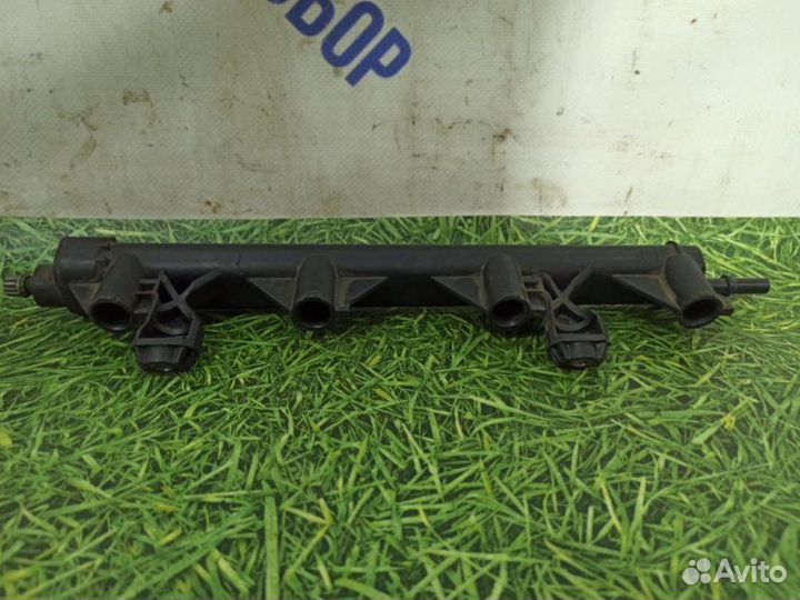 Топливная рампа Peugeot 308 хэтчбек 1.6 EP6 2008