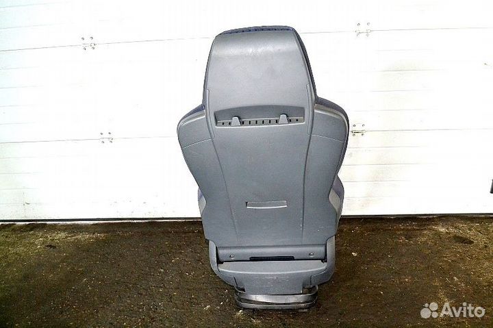 Пассажирское сиденье, одиночное MAN TGA 18.480 (01