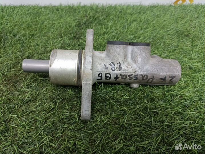 Цилиндр тормозной главный, гтц Volkswagen Passat