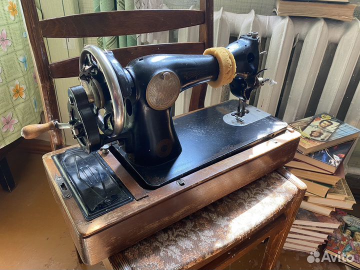 Швейная машина