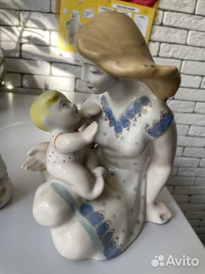 Статуэтки фарфор