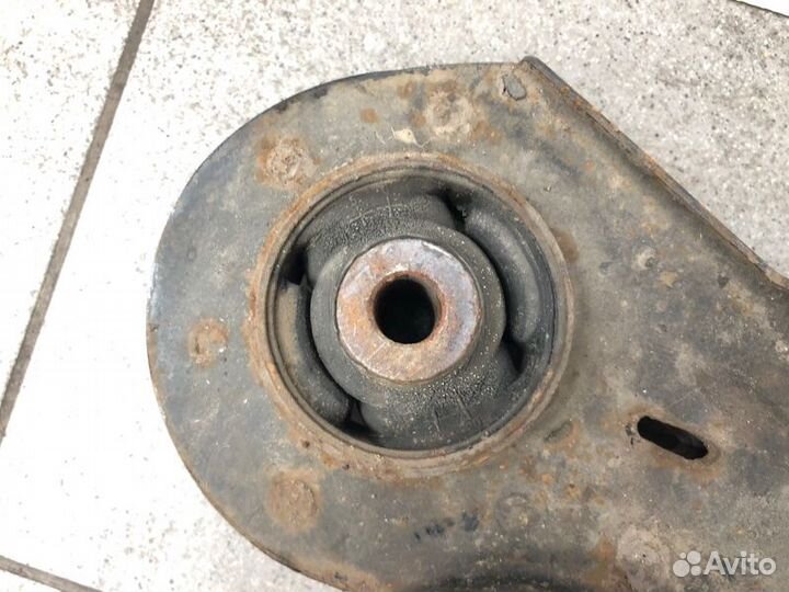 Рычаг передний левый Chevrolet Lacetti универсал