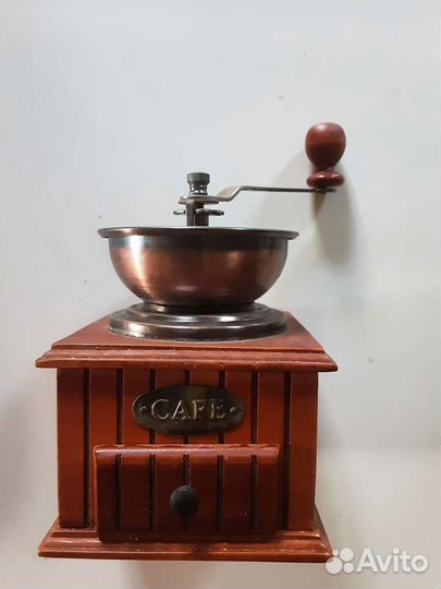 Классическая мельница для кофе ручная деревянная