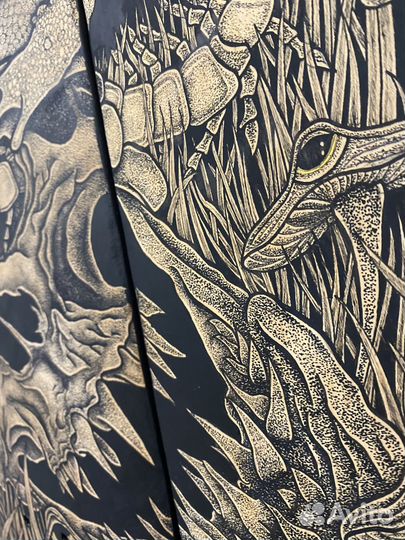 Интерьерная картина на досках от скейтборда