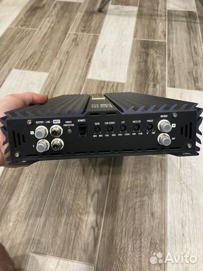 Сабвуфер моноблок