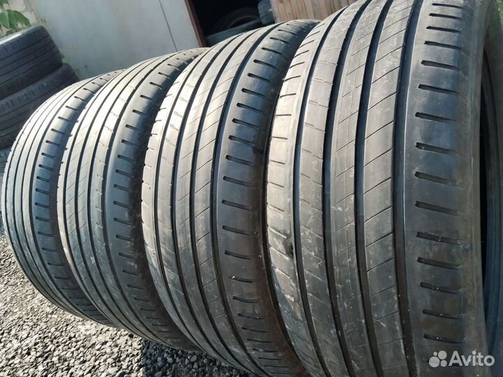 Bridgestone Alenza 001 245/50 R19