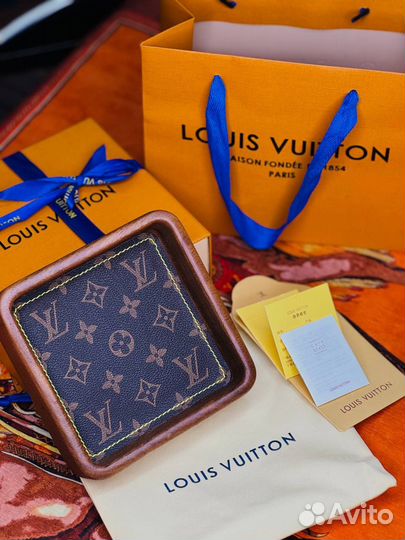 Маленький поднос Louis Vuitton