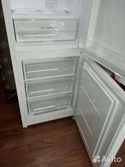 Холодильник бу indesit ITS 4200 W