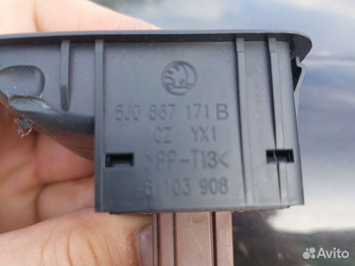 Блок управления стеклоподъемниками Skoda Fabia 2