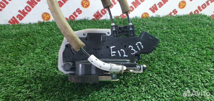 Замок боковой двери задний правый Nissan Note E12