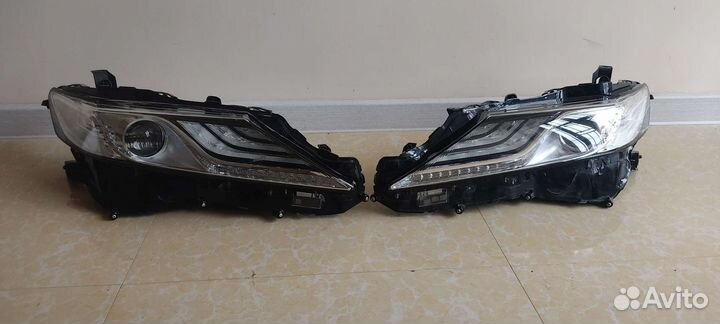 Оригинальные фары Камри 70-75