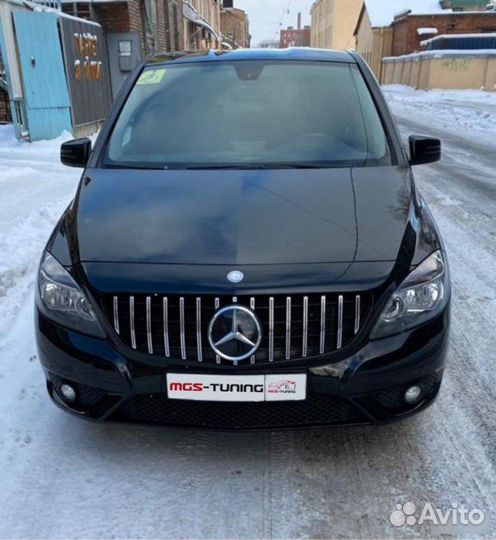 Решетка Mercedes B-Class W246 GT AMG 11-14гг