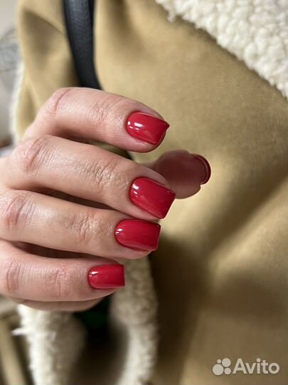 Маникюр и педикюр