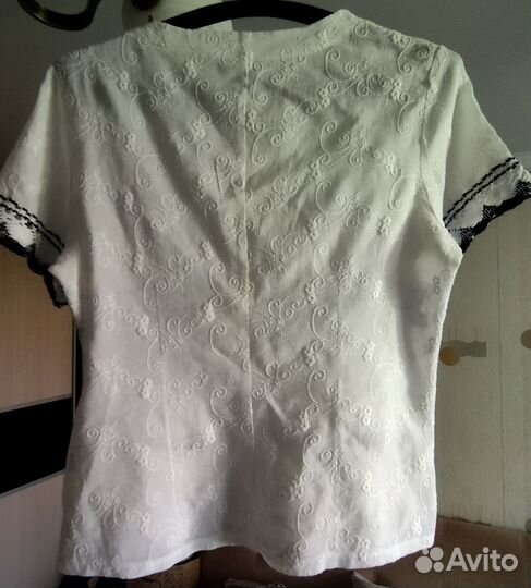 Продам кофточку летнюю белую х/б