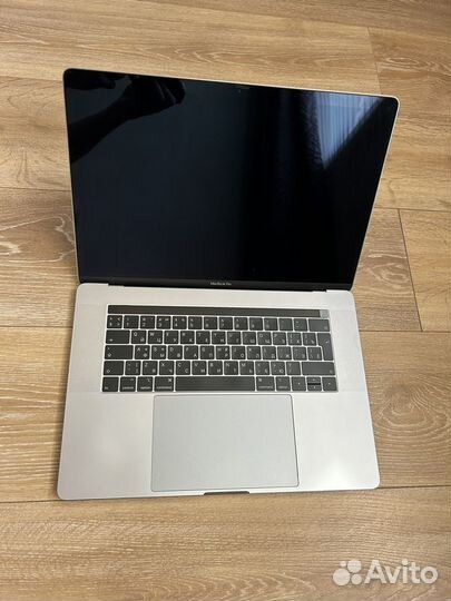 Apple MacBook Pro 15-inch 2019 i7 / 16Gb / 256Gb