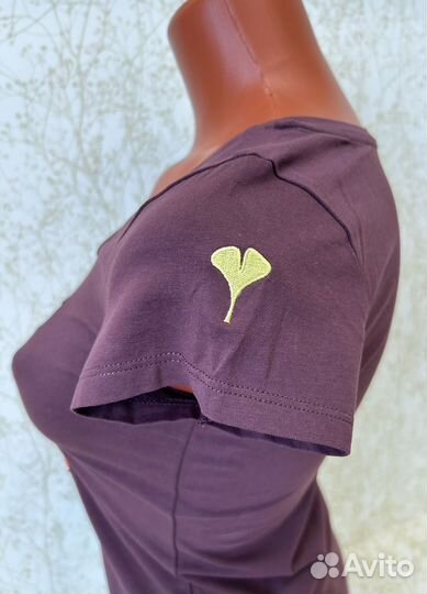 Футболка женская