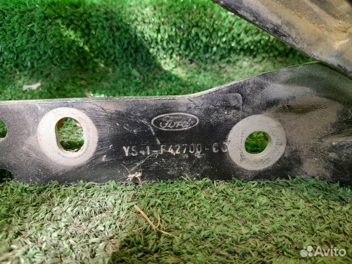 Петли крышки багажника Ford Focus 1