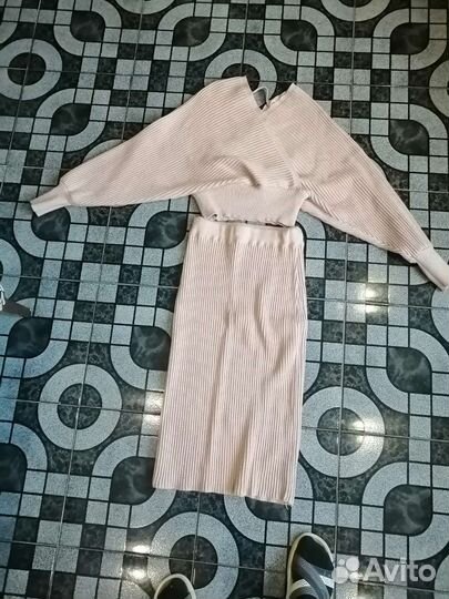 Платье, костюм и юбка