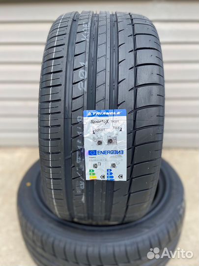 Triangle Sports TH201 255/30 R20 92Y