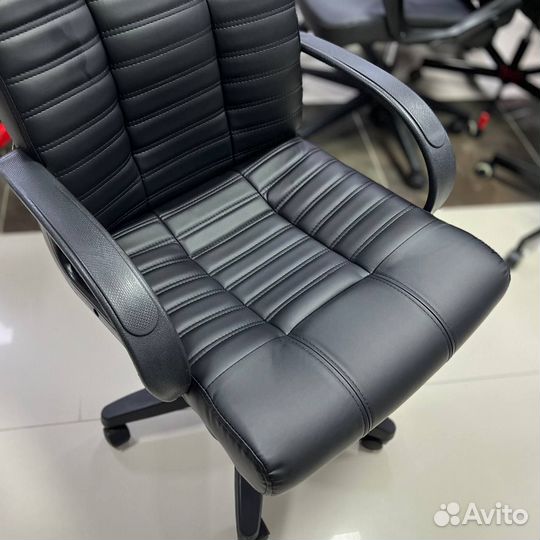 Компьютерное кресло Атлант (цвета)