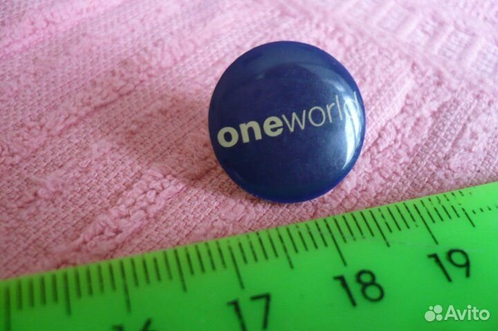 Oneworld - значок авиационного альянса