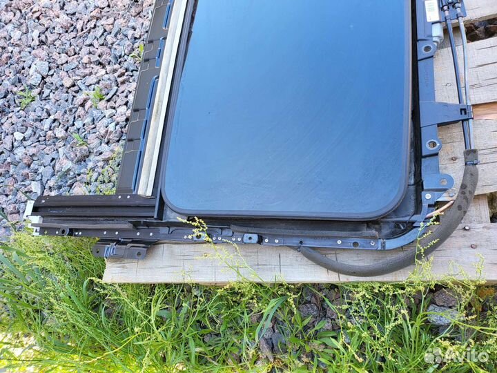 Отличное сост. Люк всборе Quoris Kia