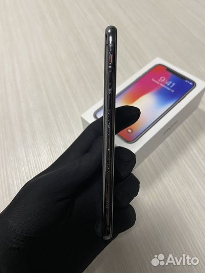 iPhone X, 64 ГБ