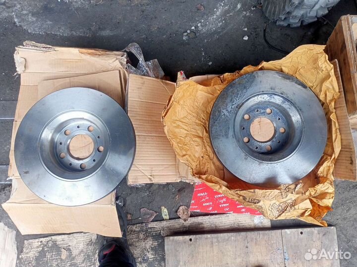 Диски тормозные передние Volvo s80