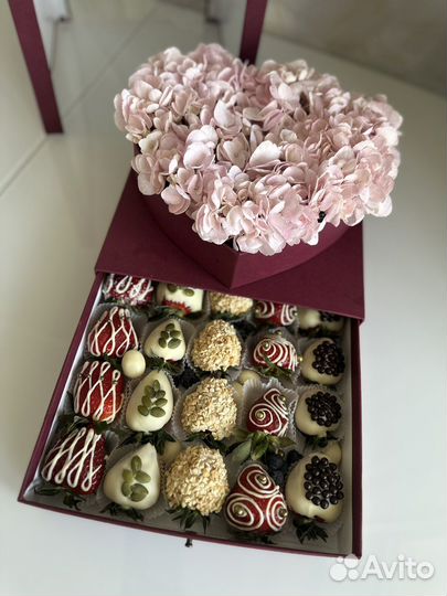 Клубника в шоколаде,фруктовая корзина,цветы казань